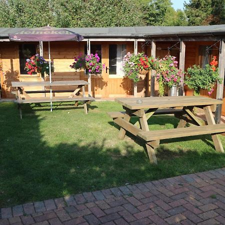 Homeside B&B Silverstone Exterior foto
